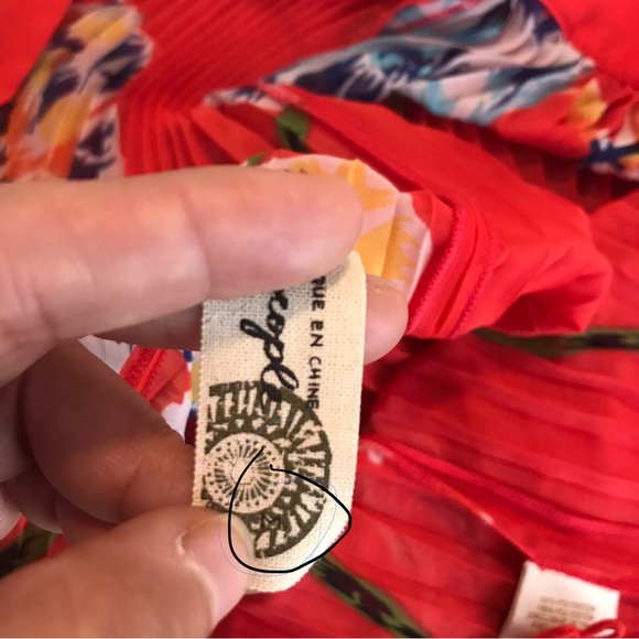 Free people sheer flower print blouse. Medium - Picture 8 of 8